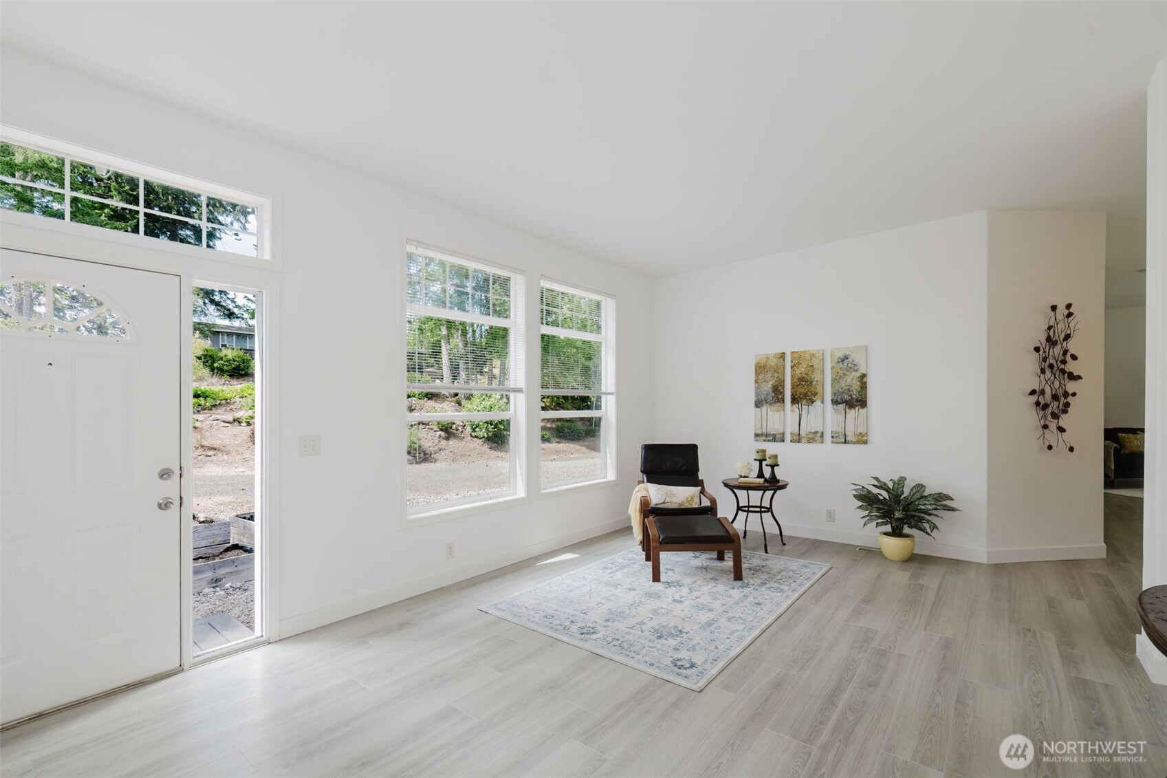 2683 Ridgecrest Drive W