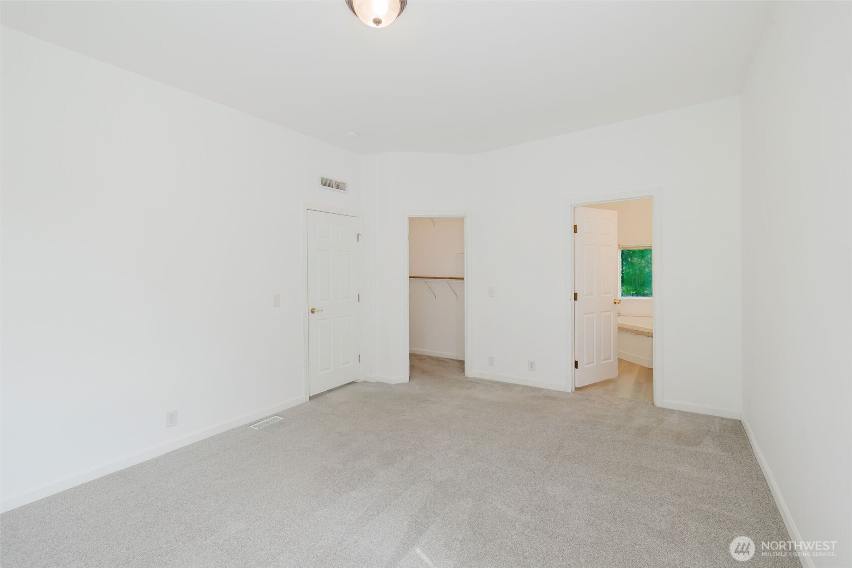 2683 Ridgecrest Drive W