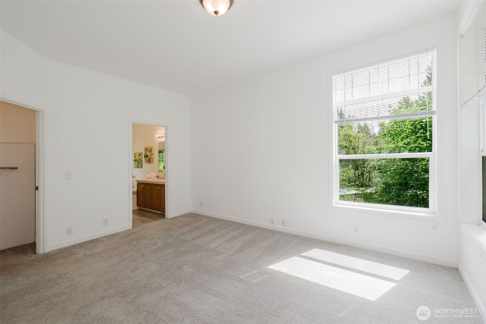 2683 Ridgecrest Drive W