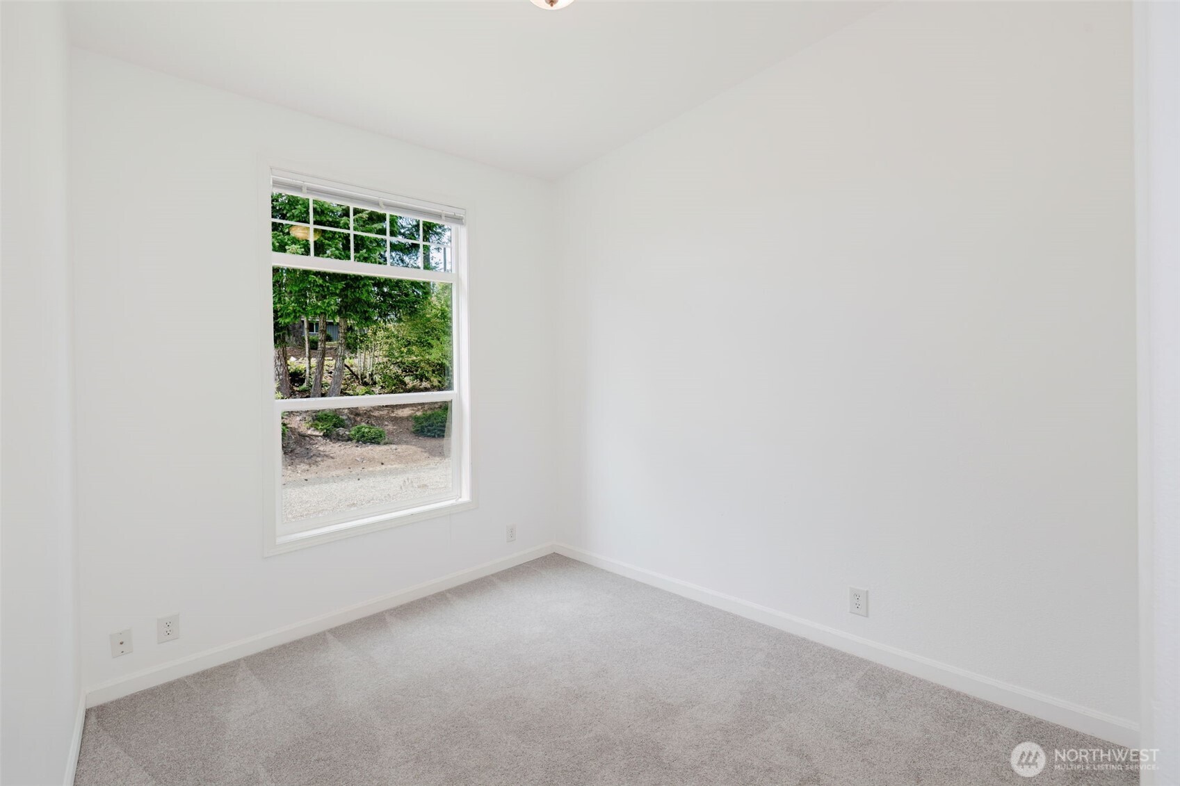 2683 Ridgecrest Drive W