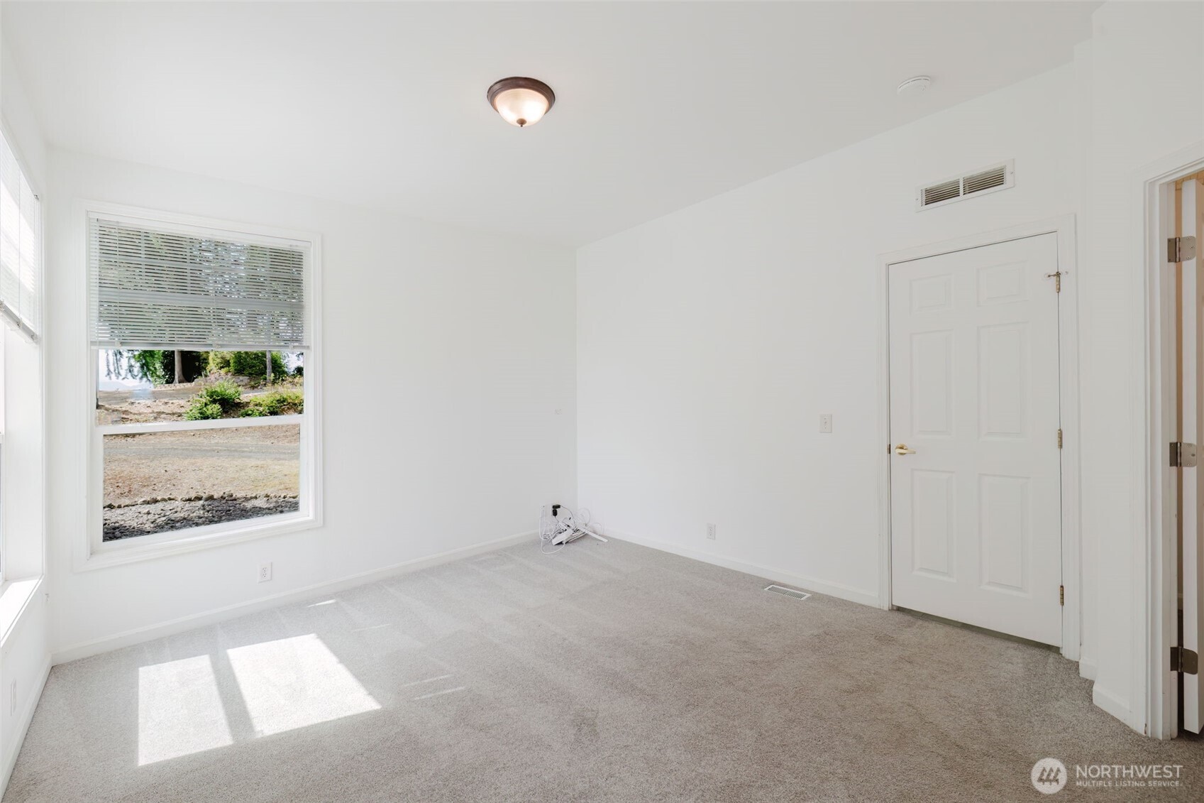 2683 Ridgecrest Drive W