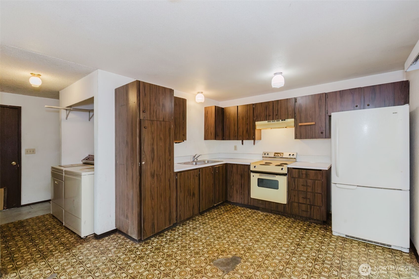 802 California Avenue SE