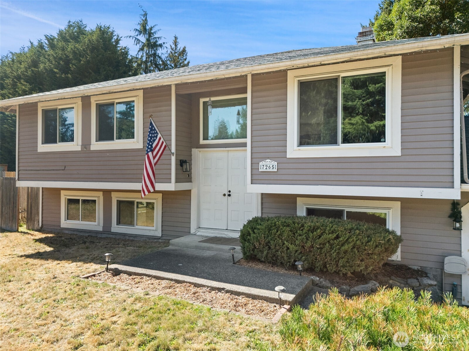 7265 Thasos Avenue NE