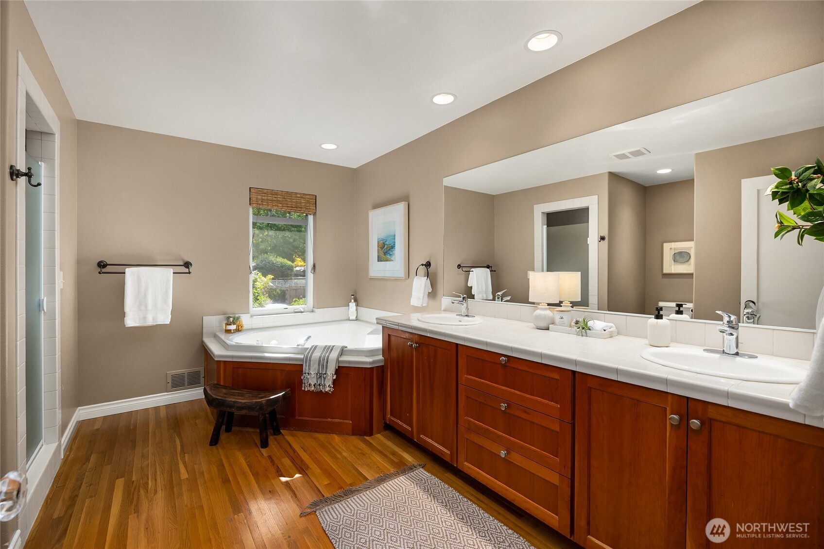 7551 Madrona Drive NE