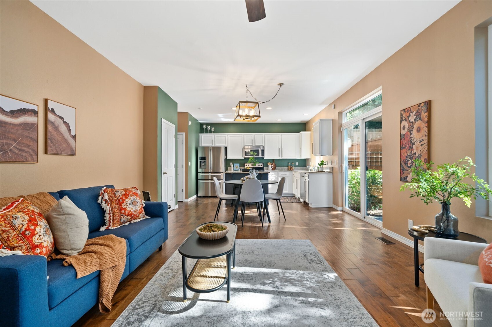 1330 NE Watland Street