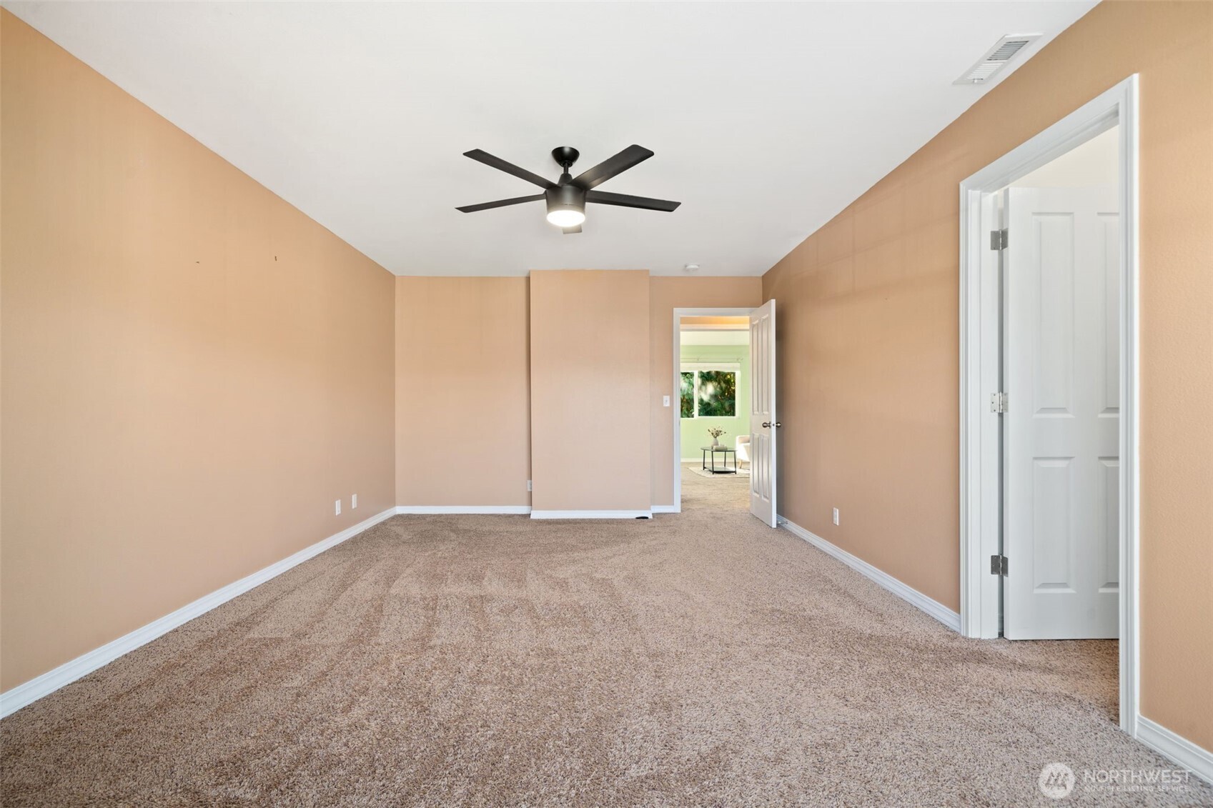 1330 NE Watland Street