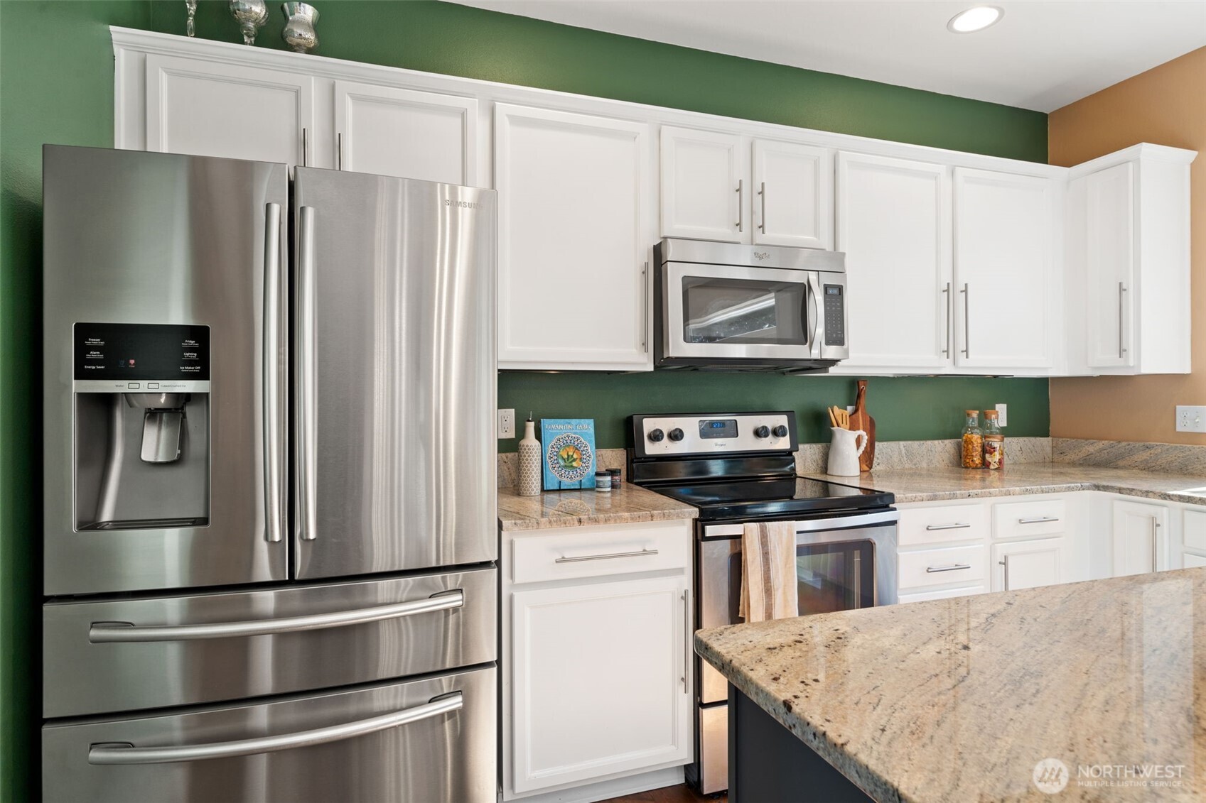 1330 NE Watland Street