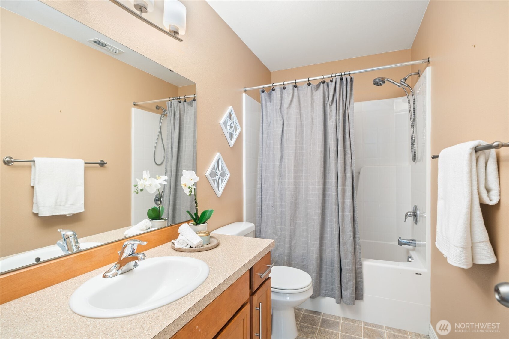 1330 NE Watland Street