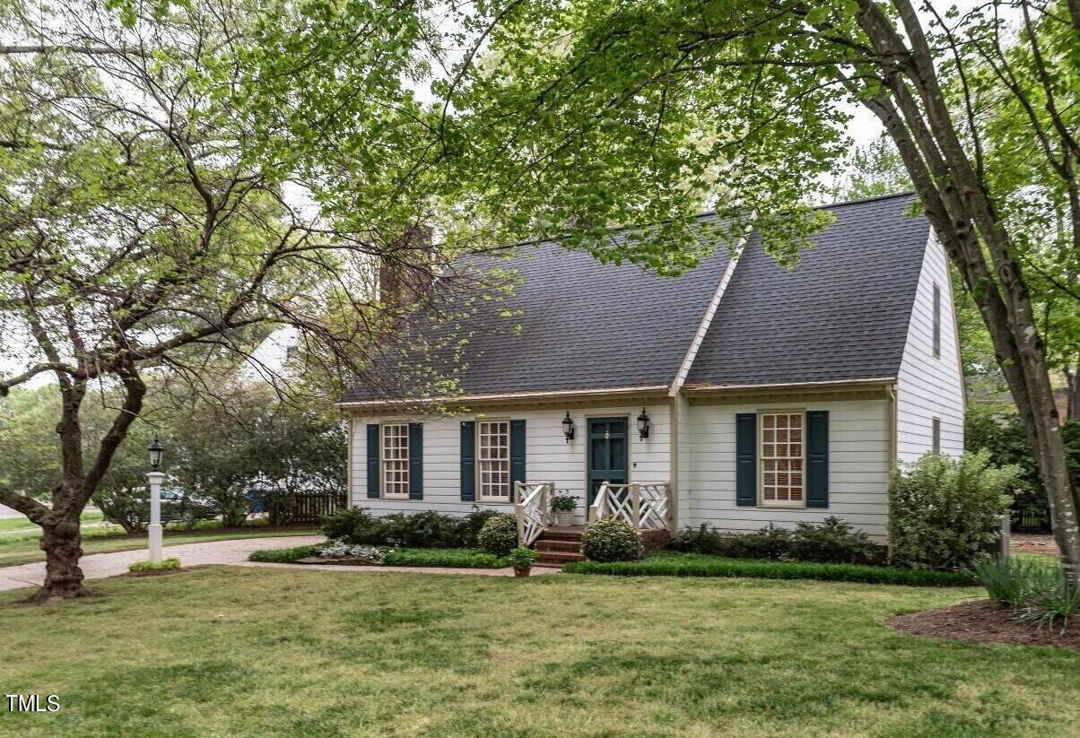 7805 Highlandview Circle
