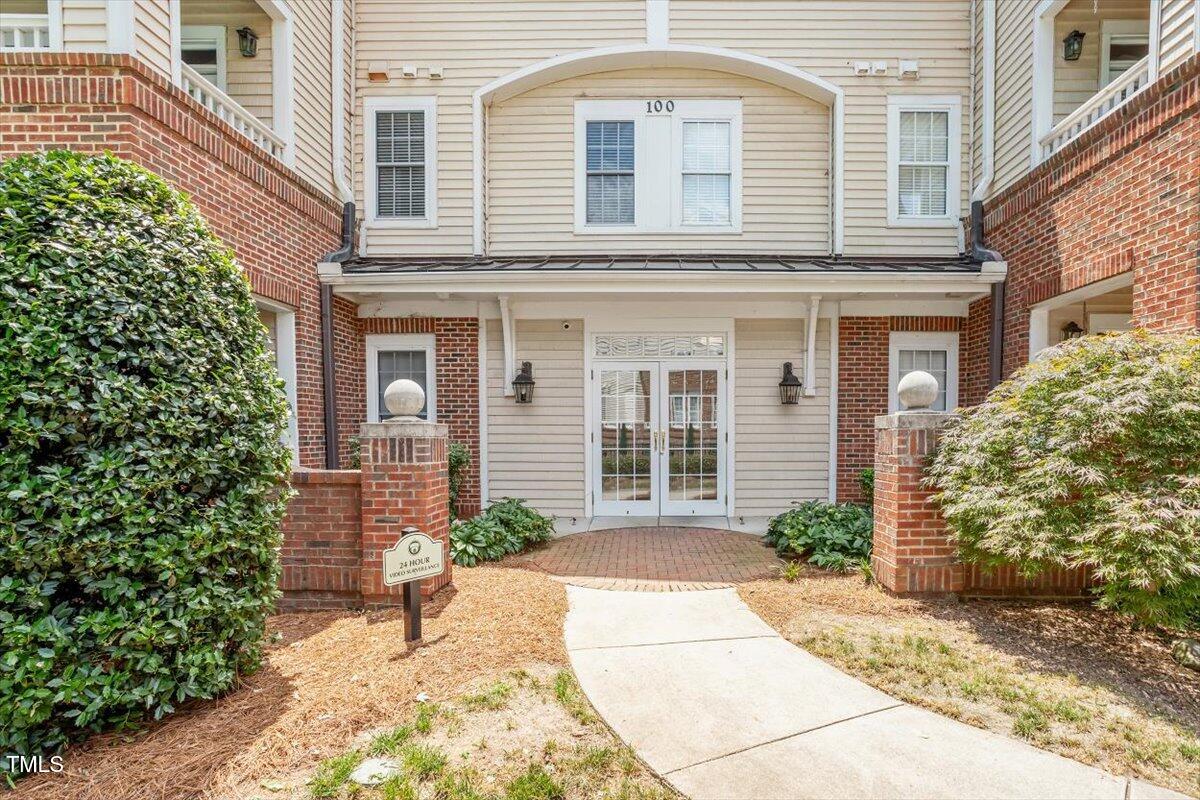 100 Northbrook Drive # 104