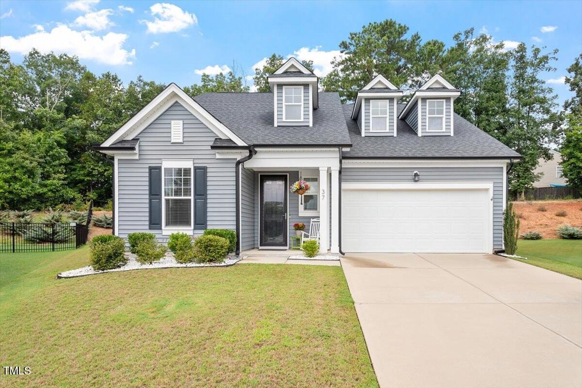 37 W Lunata Court