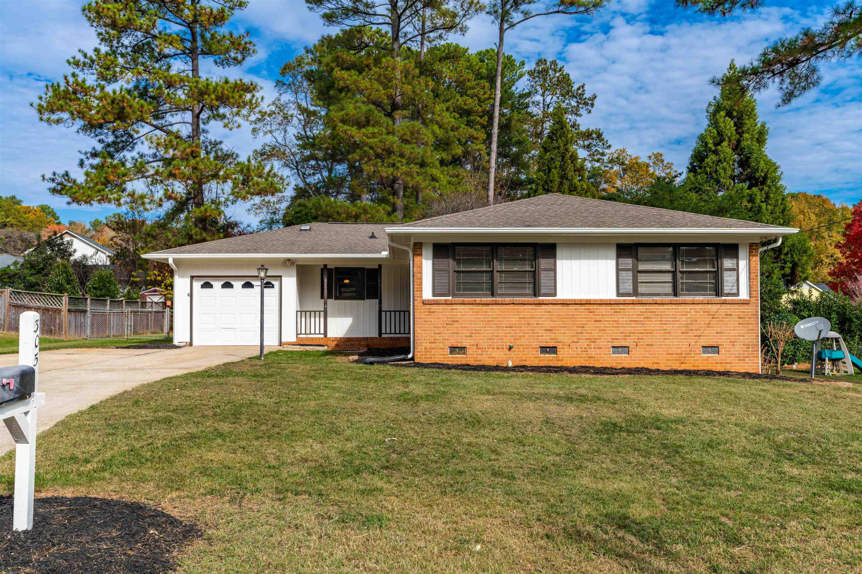 305 Pinecroft Drive