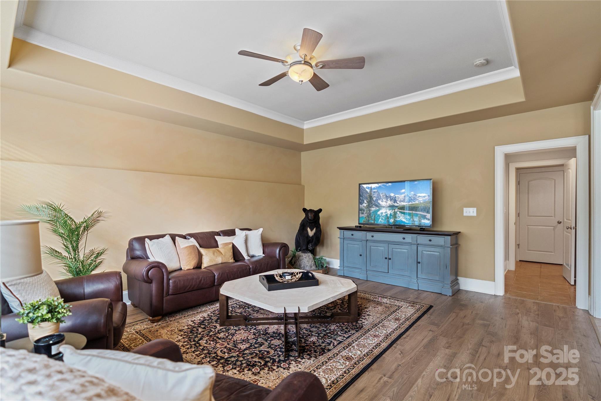 8915 Linden Grove Court