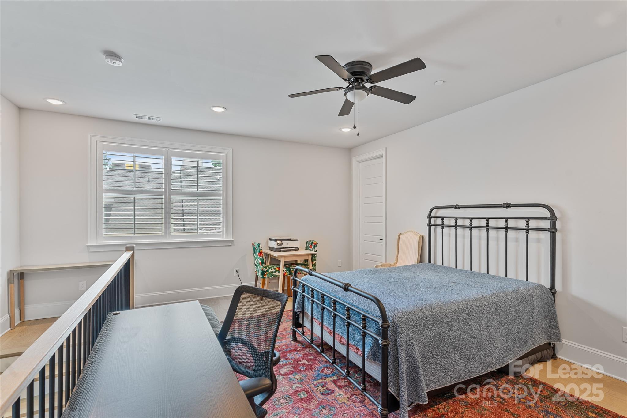 1111 Parkside Greenway Drive