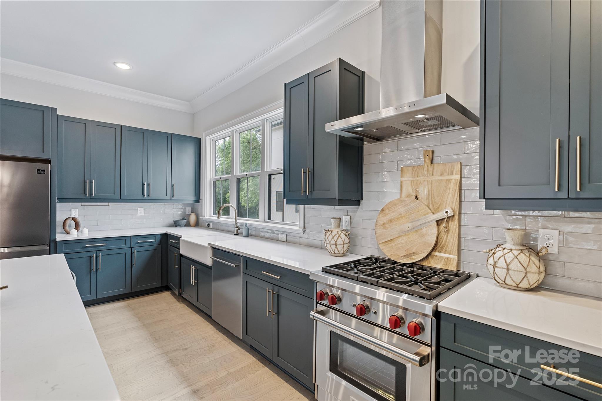 1111 Parkside Greenway Drive