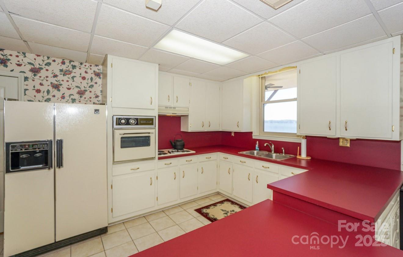 5166 Glenwood Street