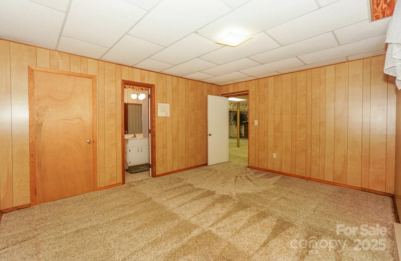 5166 Glenwood Street