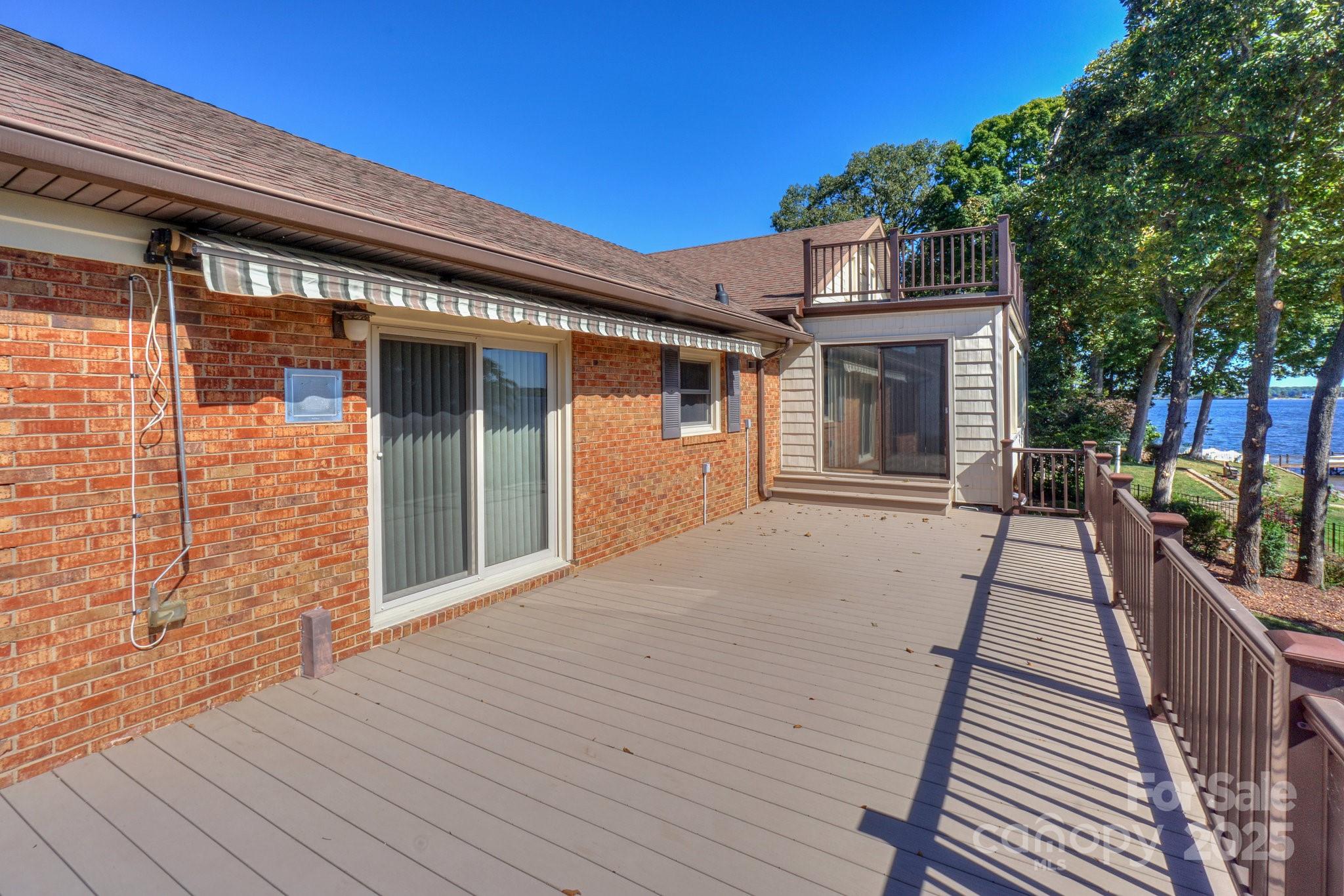 5166 Glenwood Street