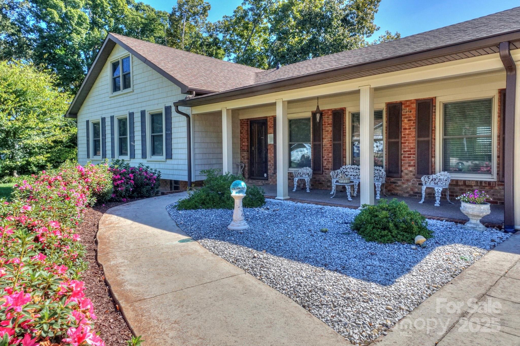 5166 Glenwood Street