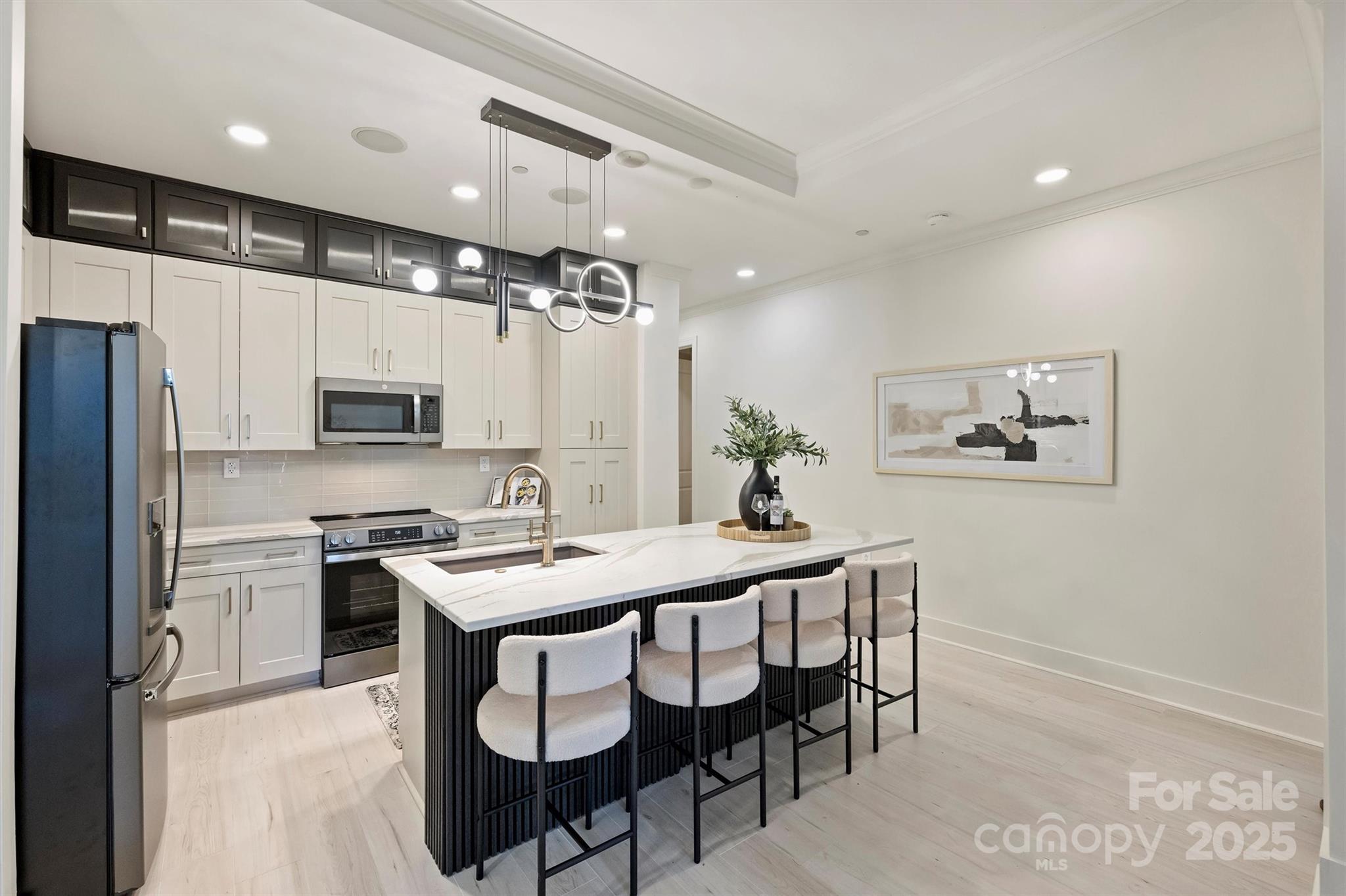 230 S Tryon Street Unit: 307