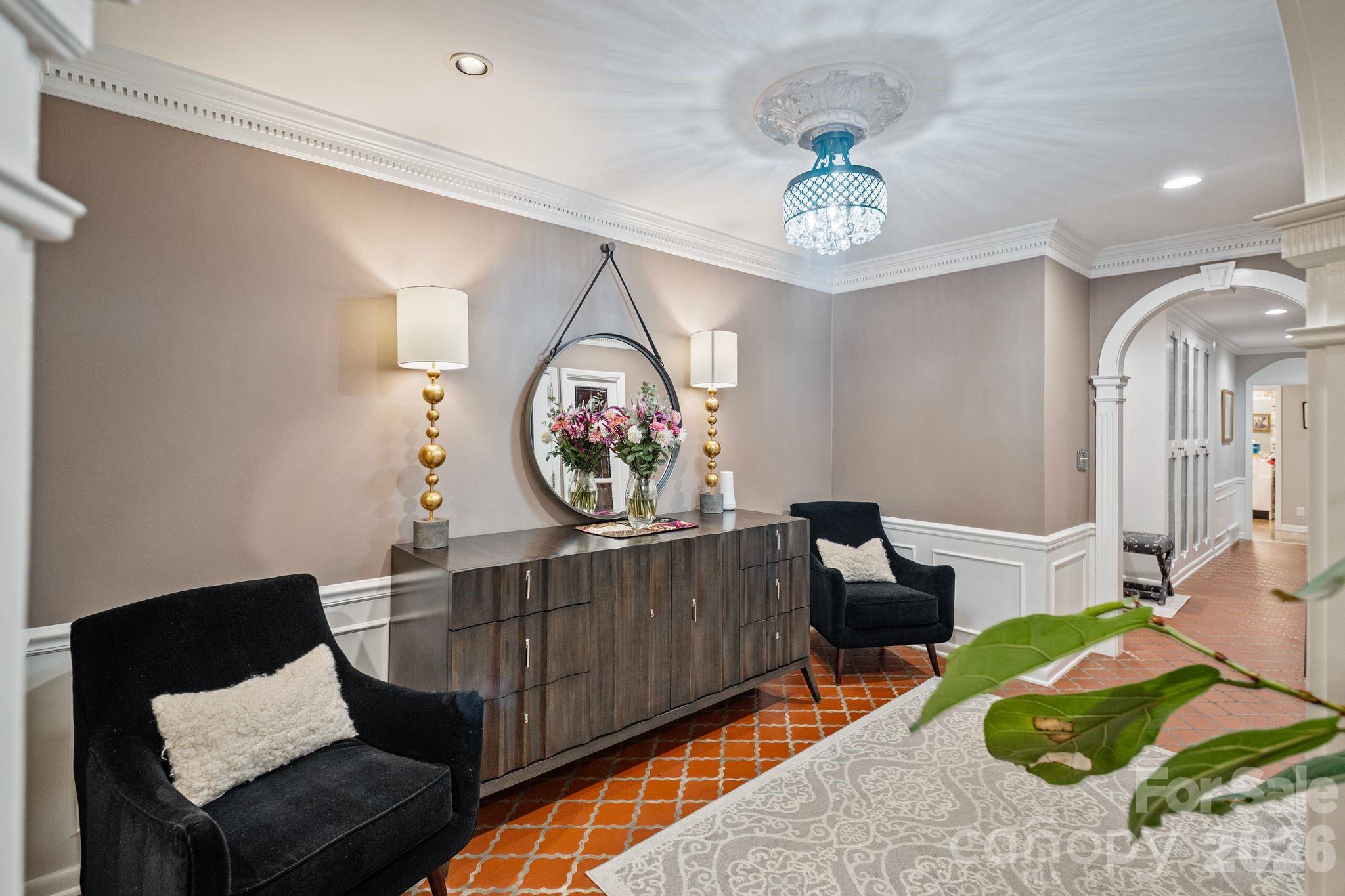 2082 2nd Street Drive NW