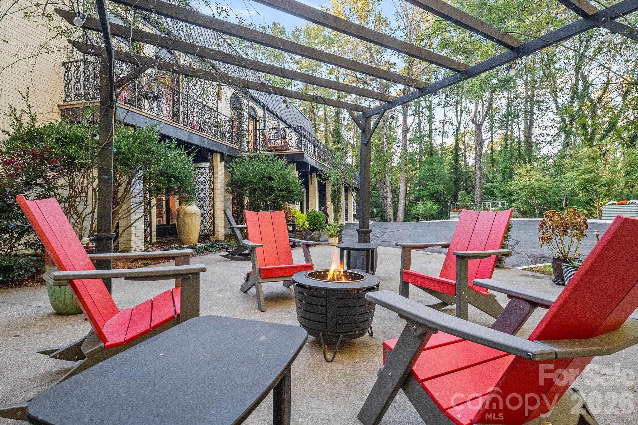 2082 2nd Street Drive NW