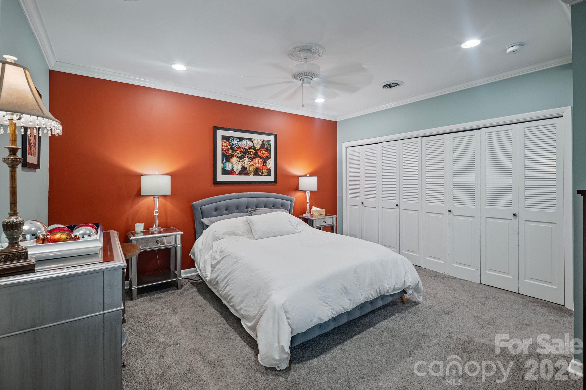 2082 2nd Street Drive NW