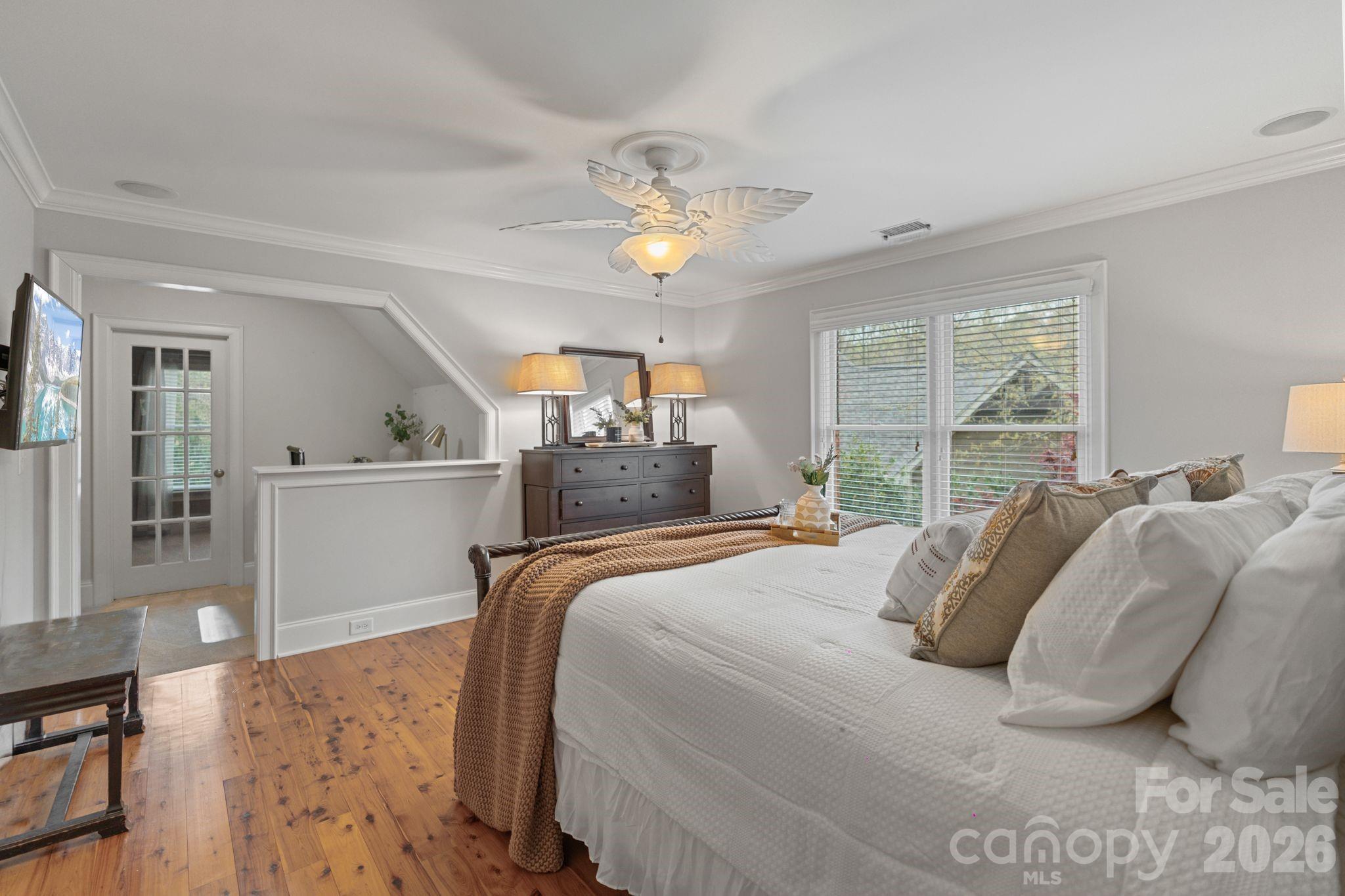 8915 Linden Grove Court