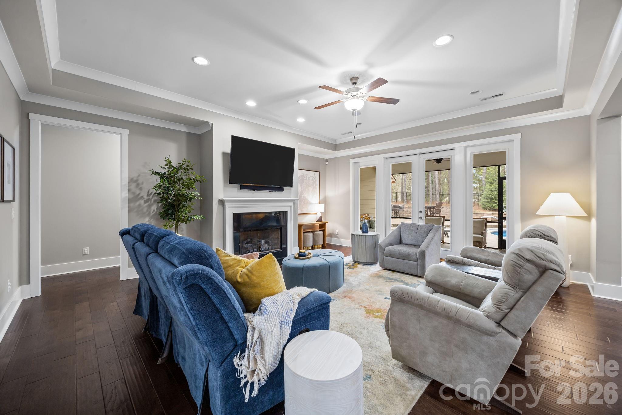 6354 Harbor Oaks Drive