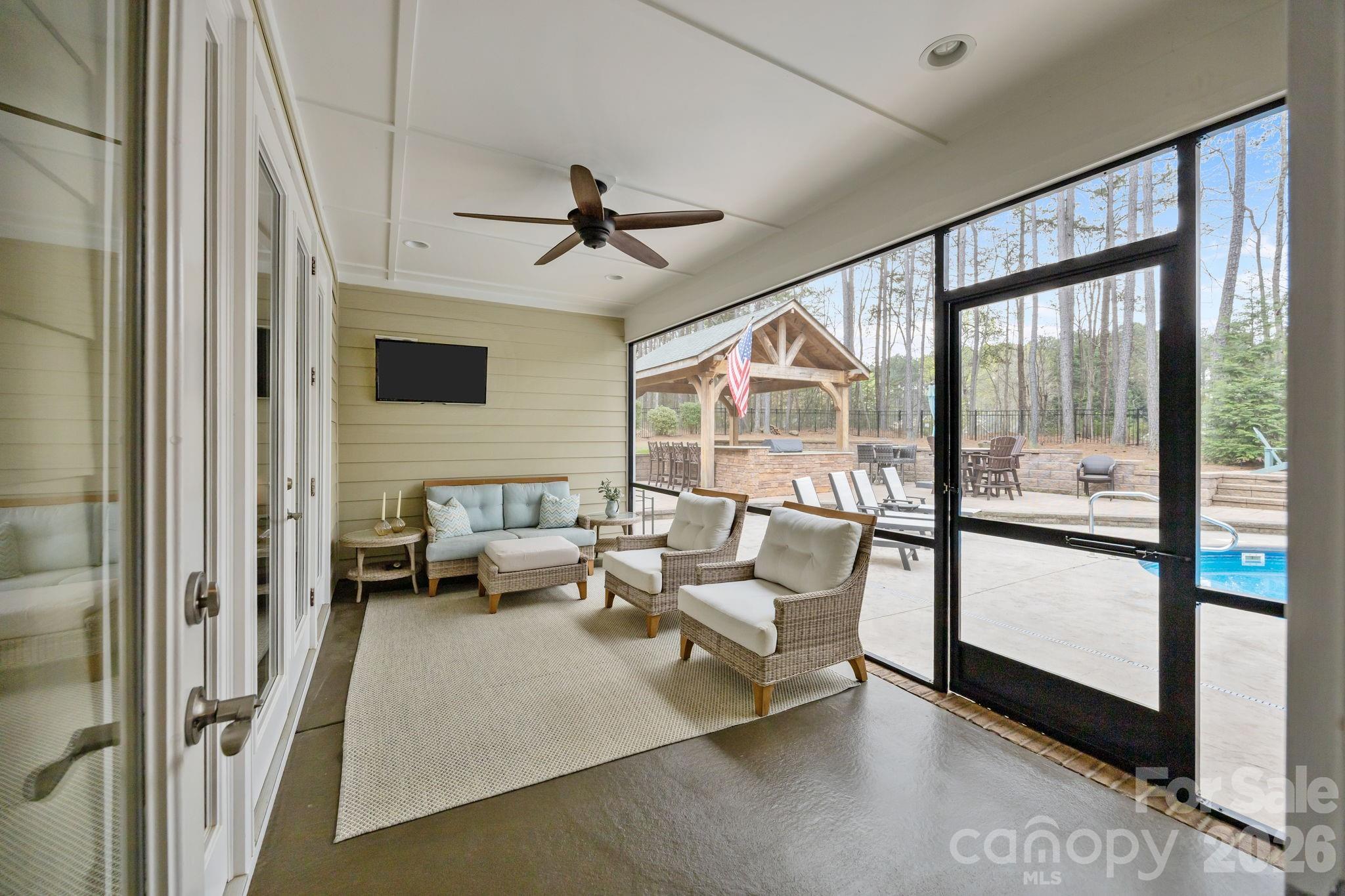 6354 Harbor Oaks Drive