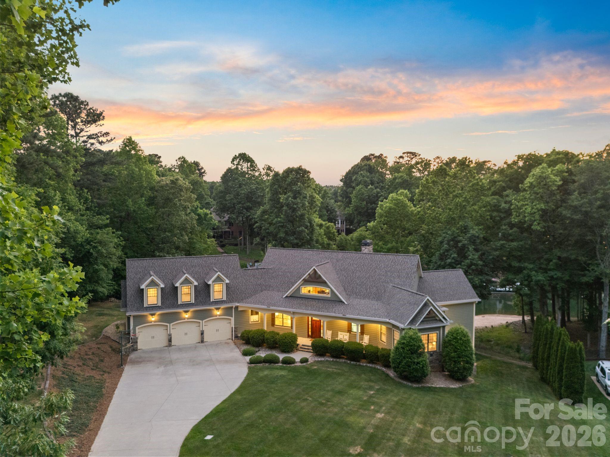 2243 Whiterock Court