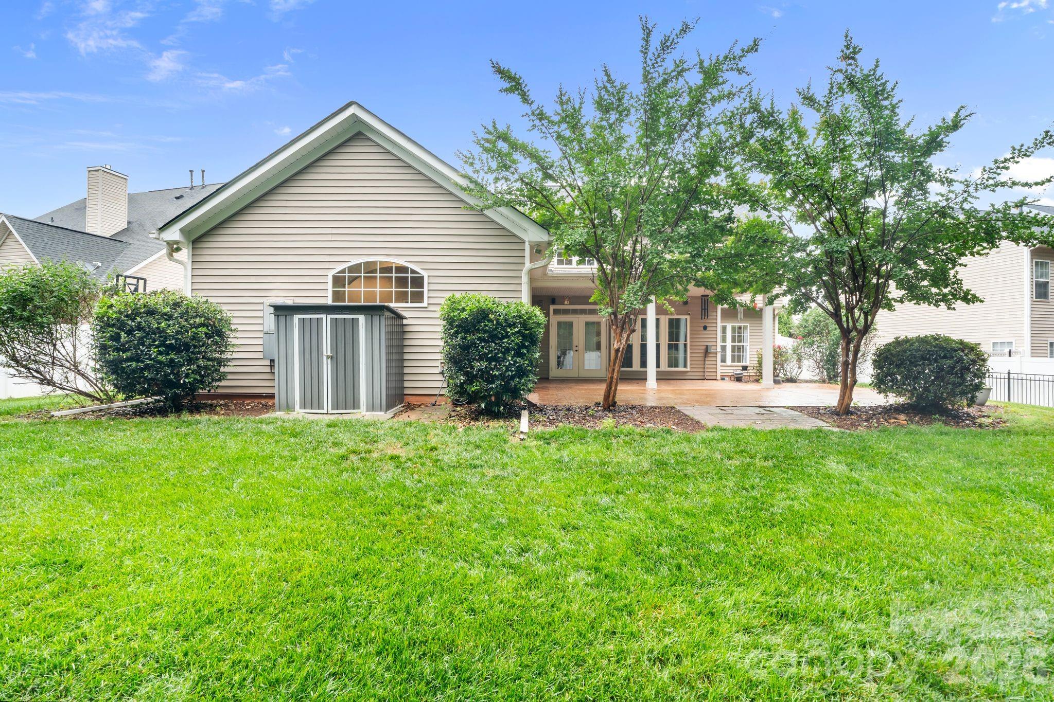 2435 Smith Cove Road