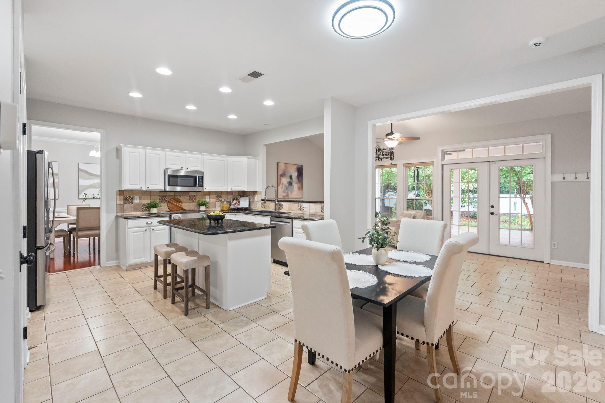 2435 Smith Cove Road