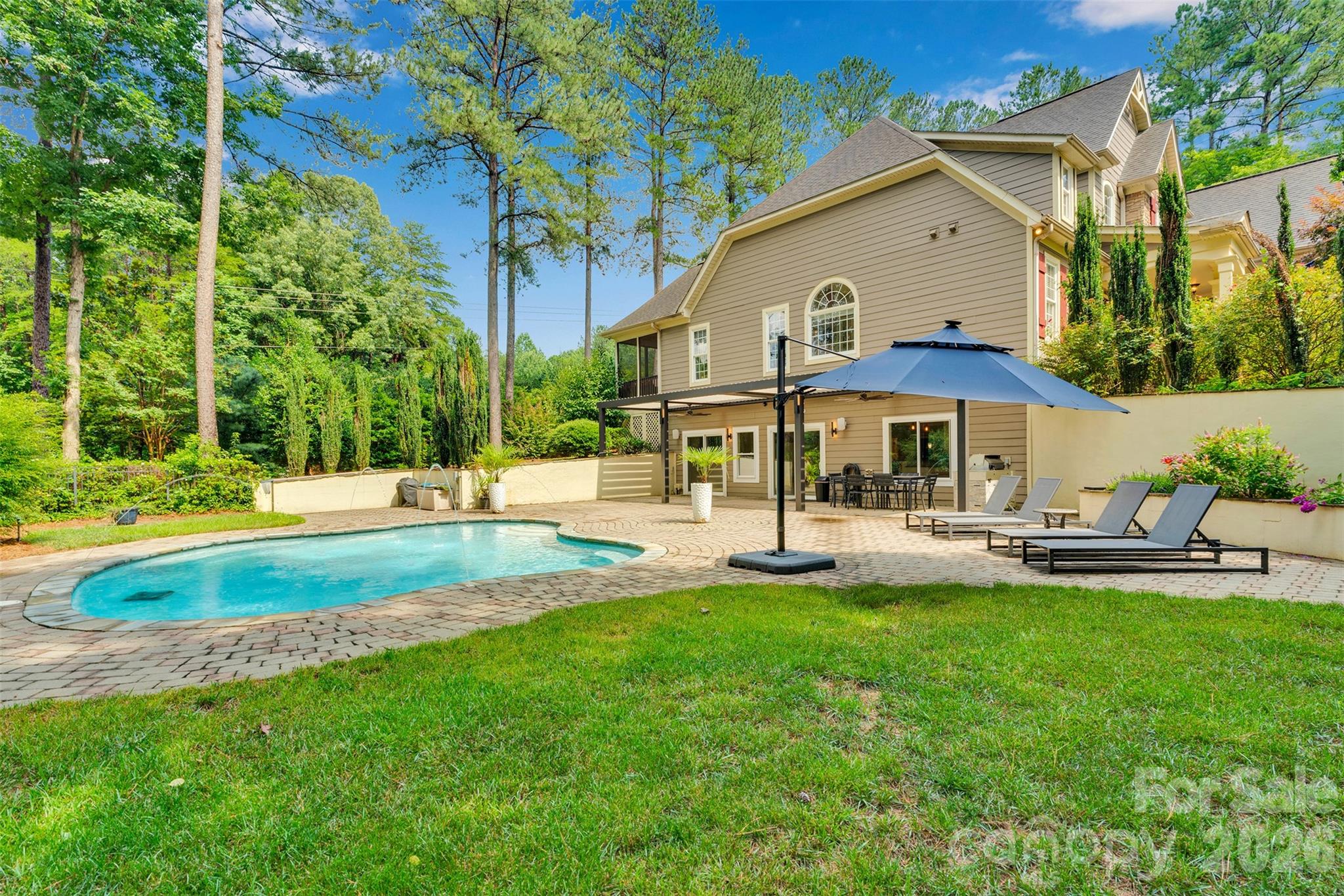 4552 Sawgrass Court