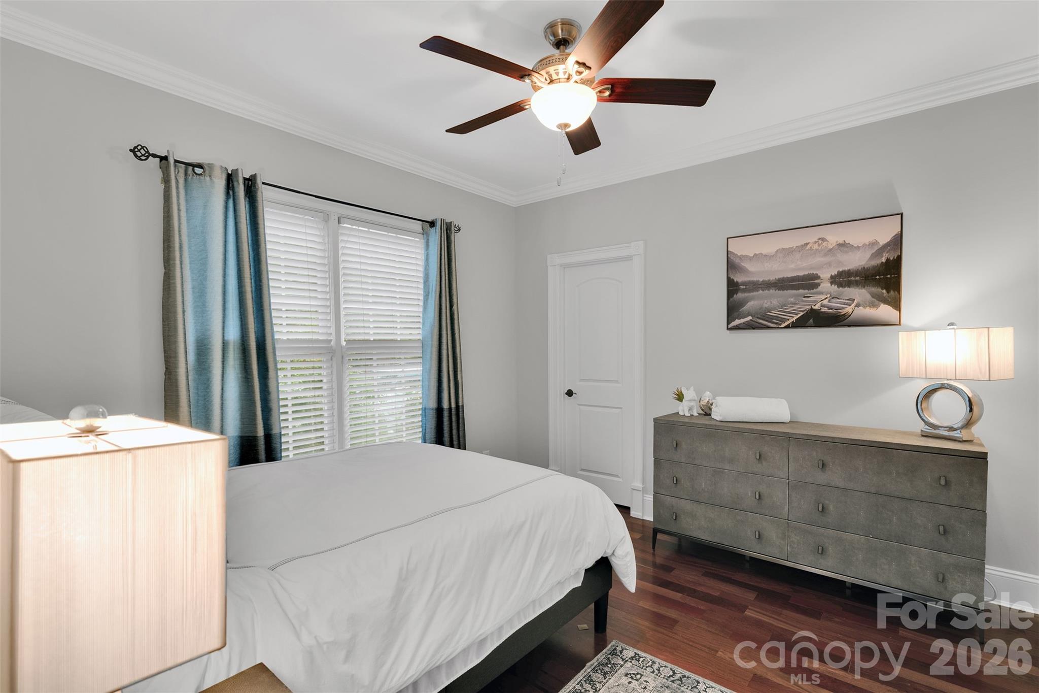 4552 Sawgrass Court