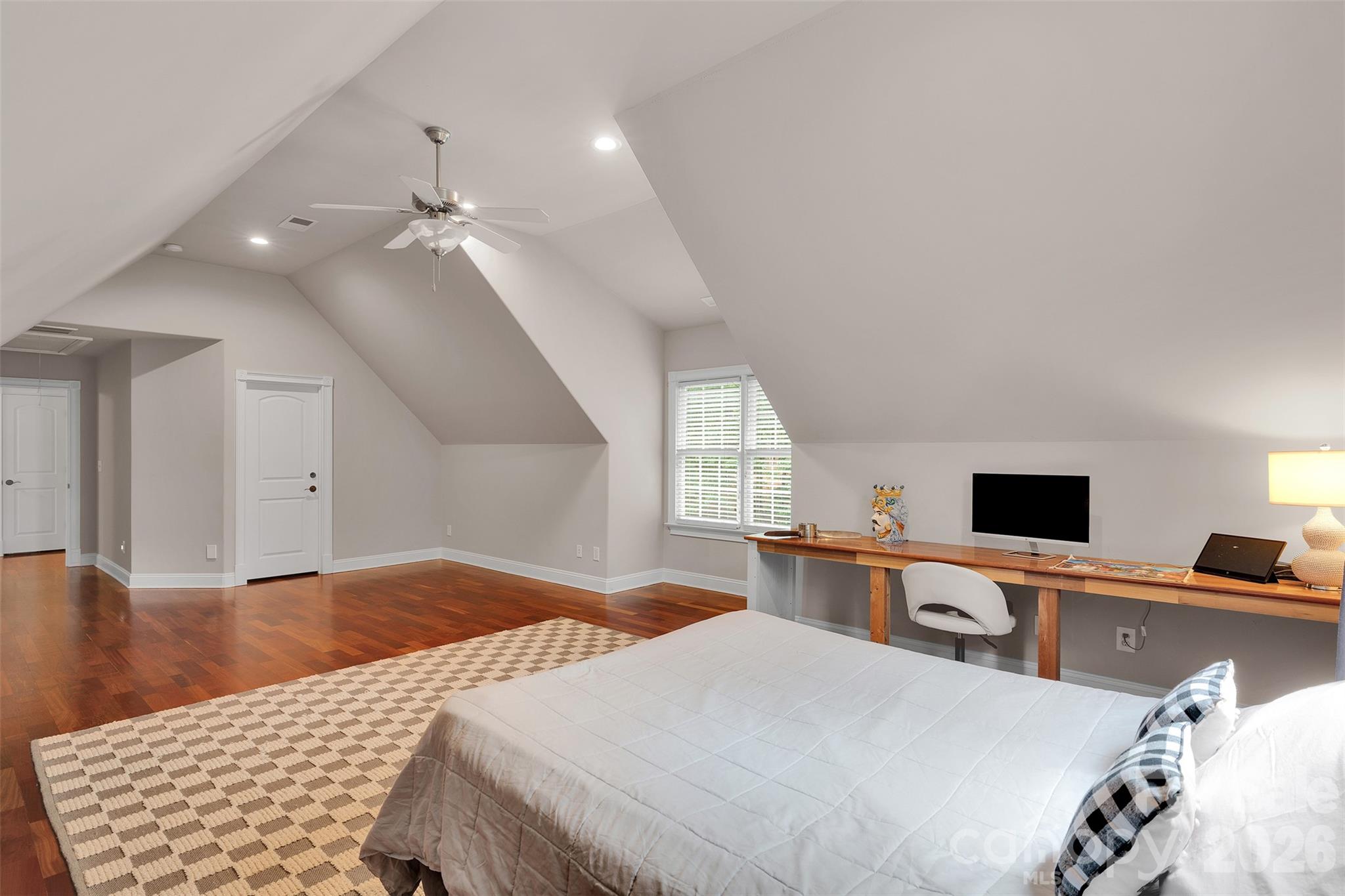 4552 Sawgrass Court