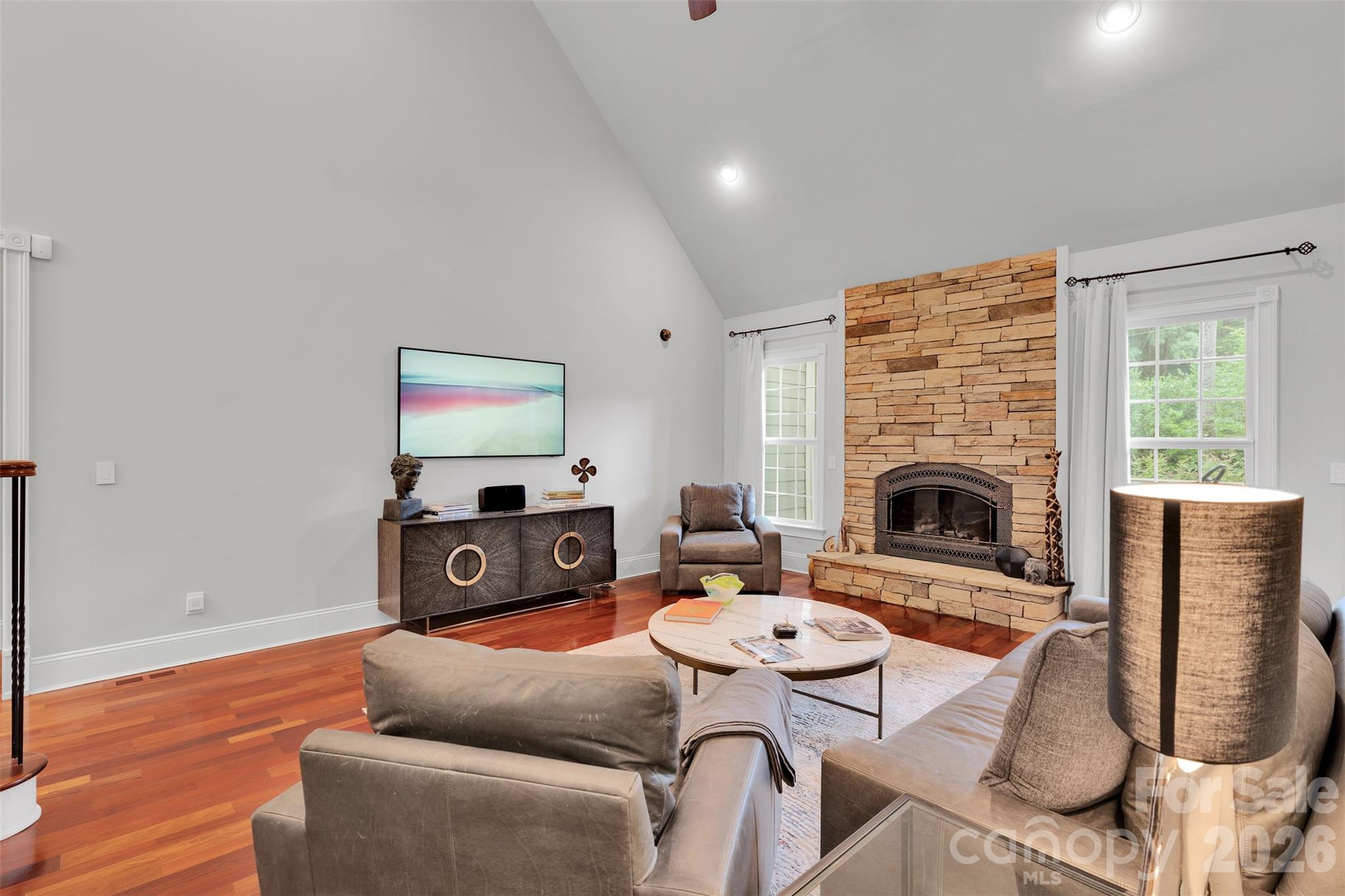 4552 Sawgrass Court