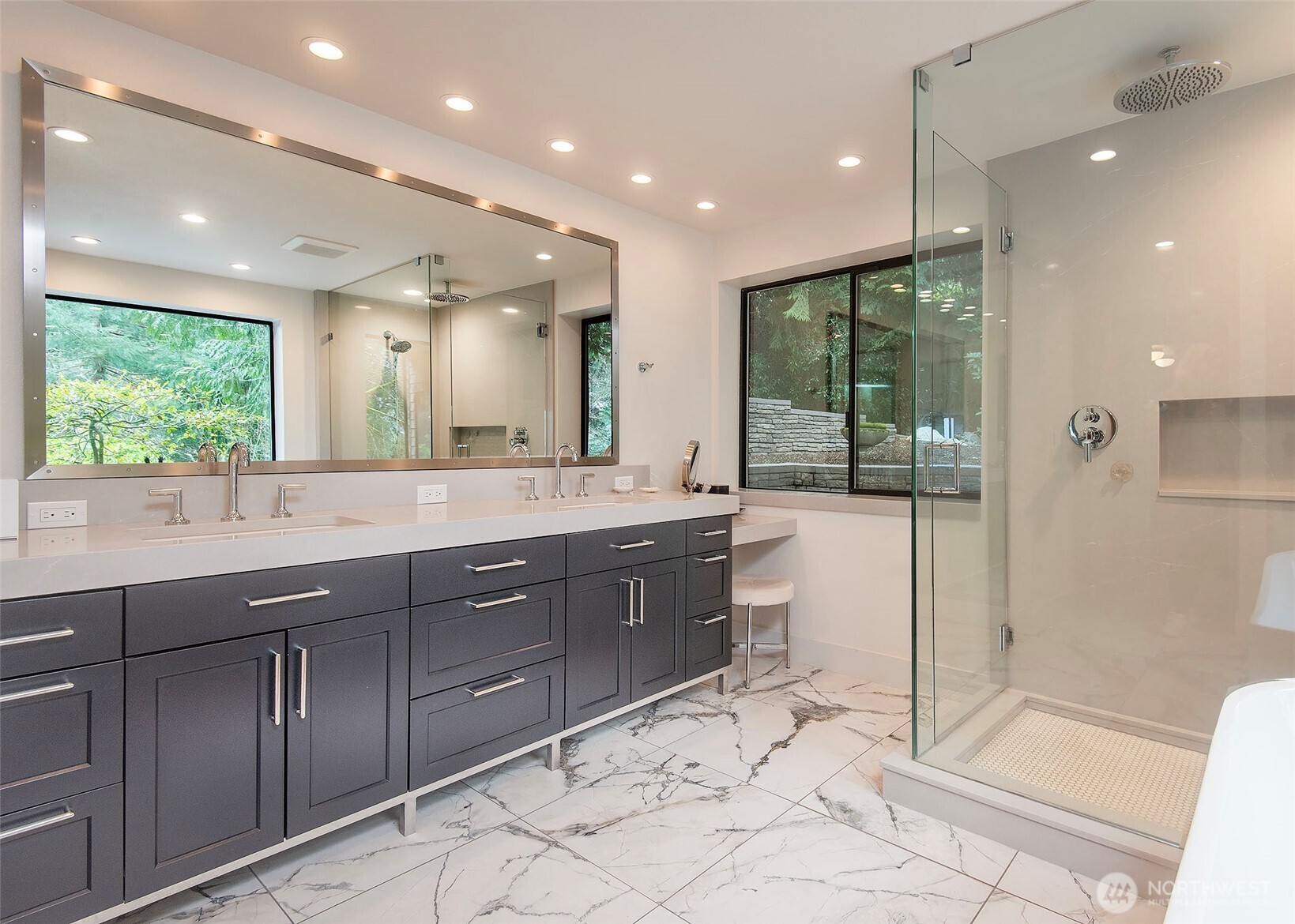 6724 Marine View Drive