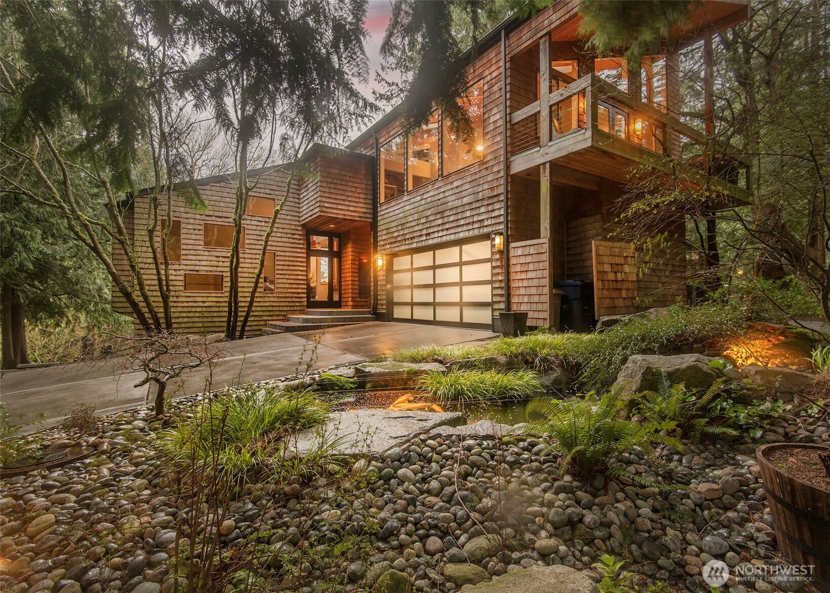 6724 Marine View Drive