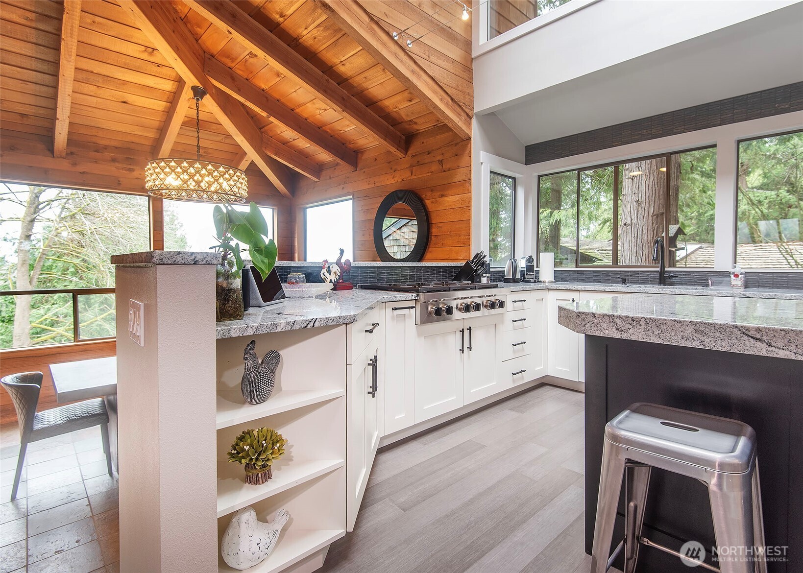 6724 Marine View Drive