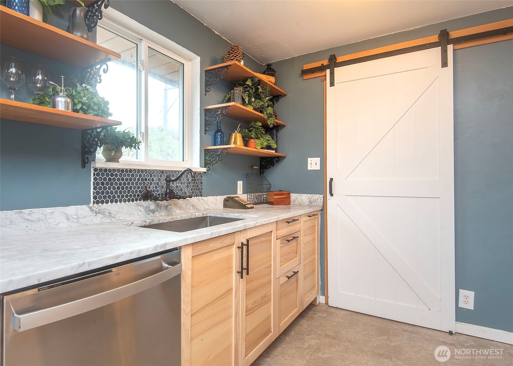 18052 7th Avenue NE