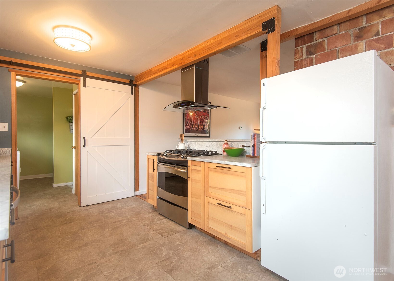 18052 7th Avenue NE