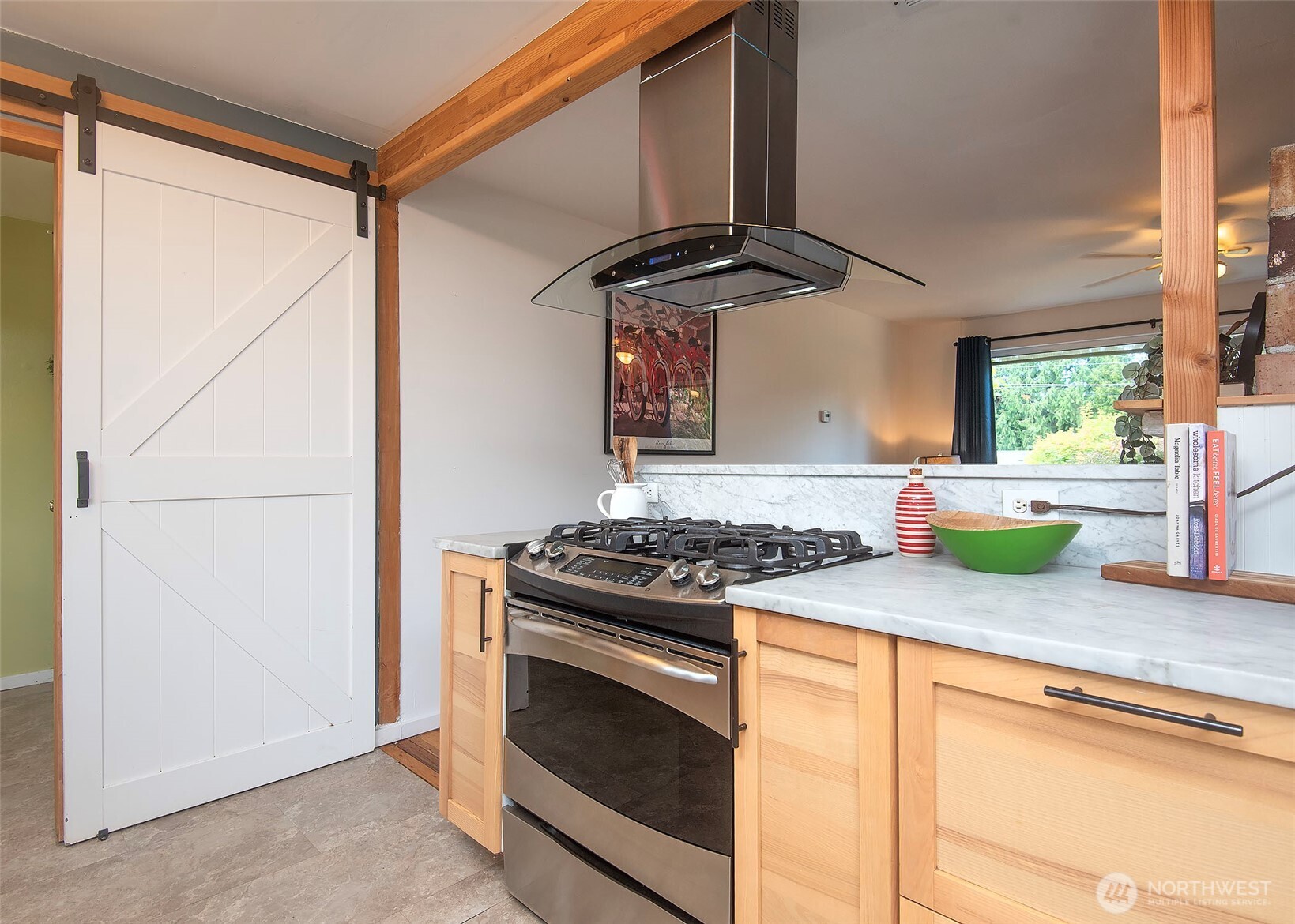 18052 7th Avenue NE
