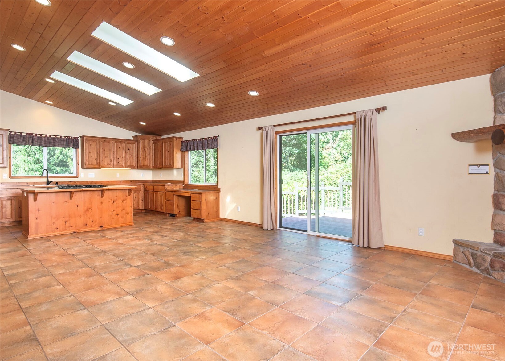 5707 316th Street NW