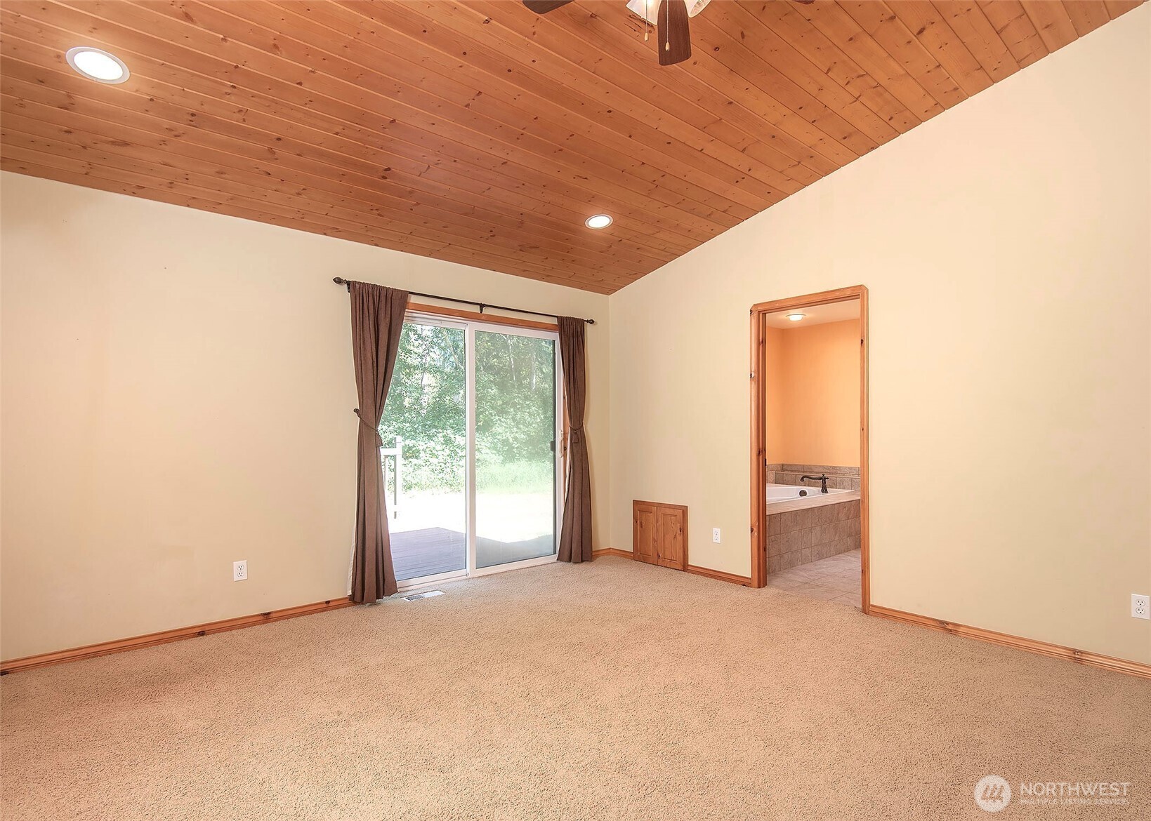 5707 316th Street NW