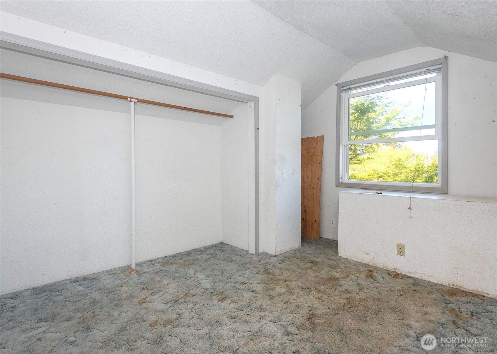 2214 N 60th Street