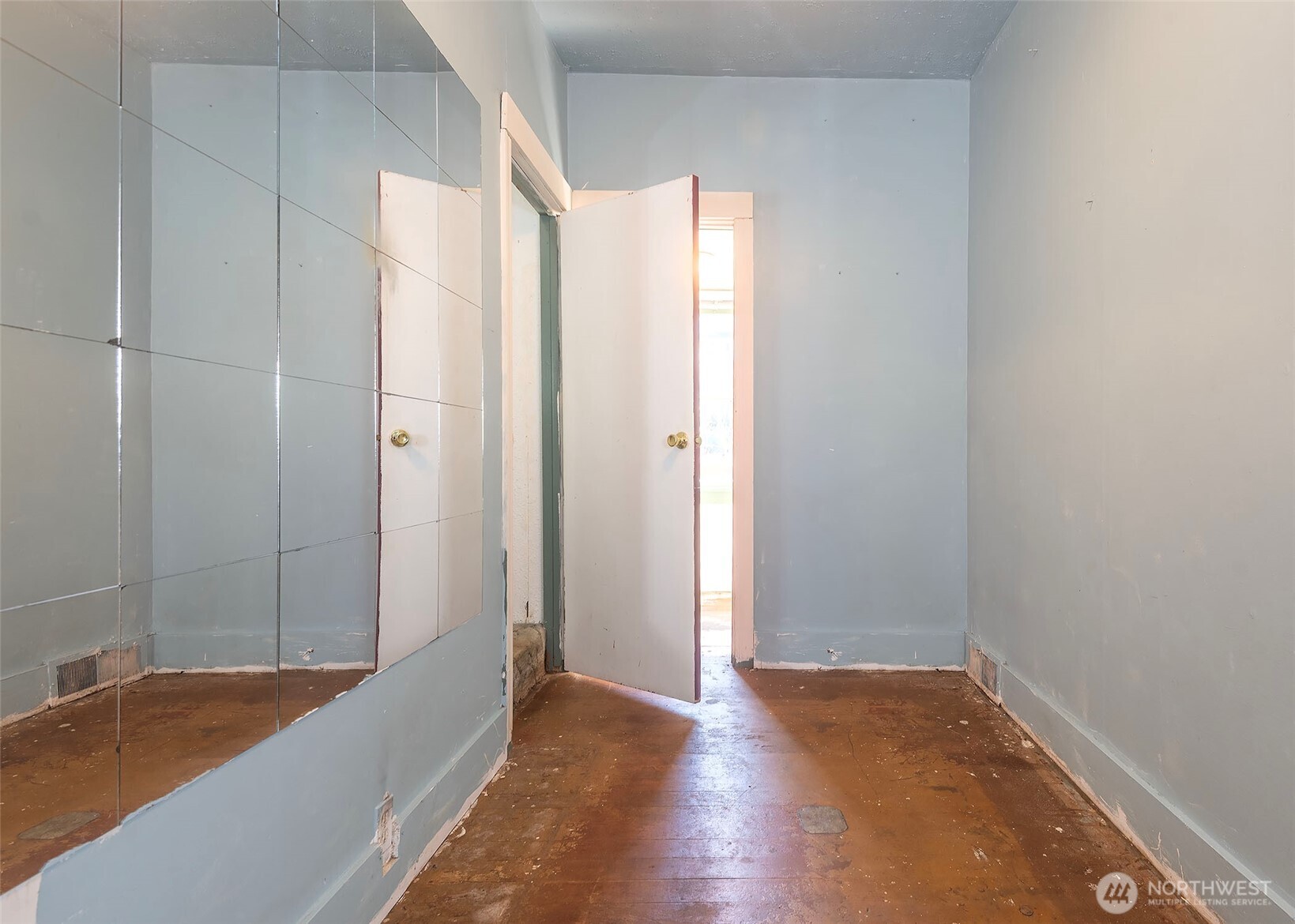2214 N 60th Street