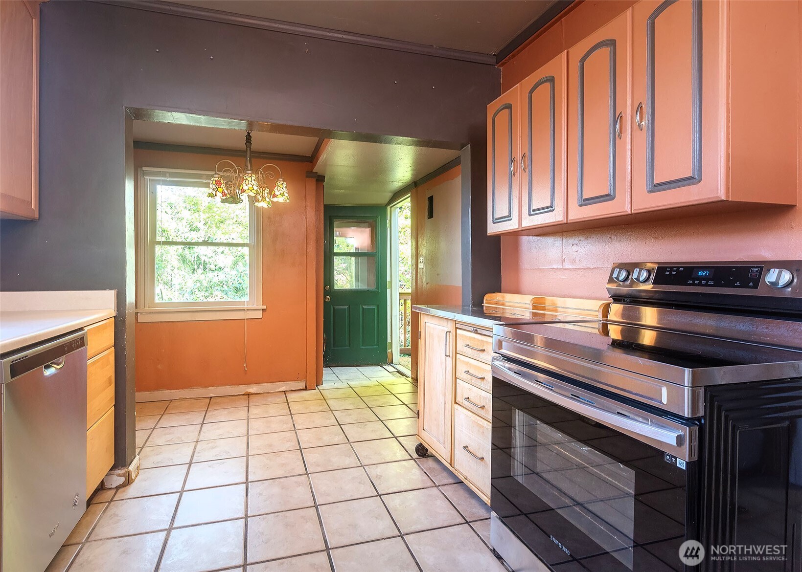 2214 N 60th Street