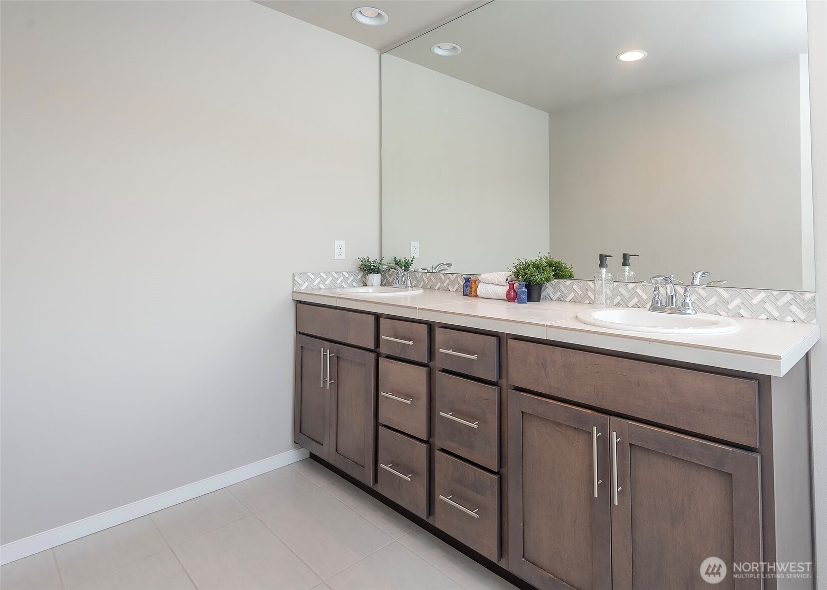 2210 115th Drive SE