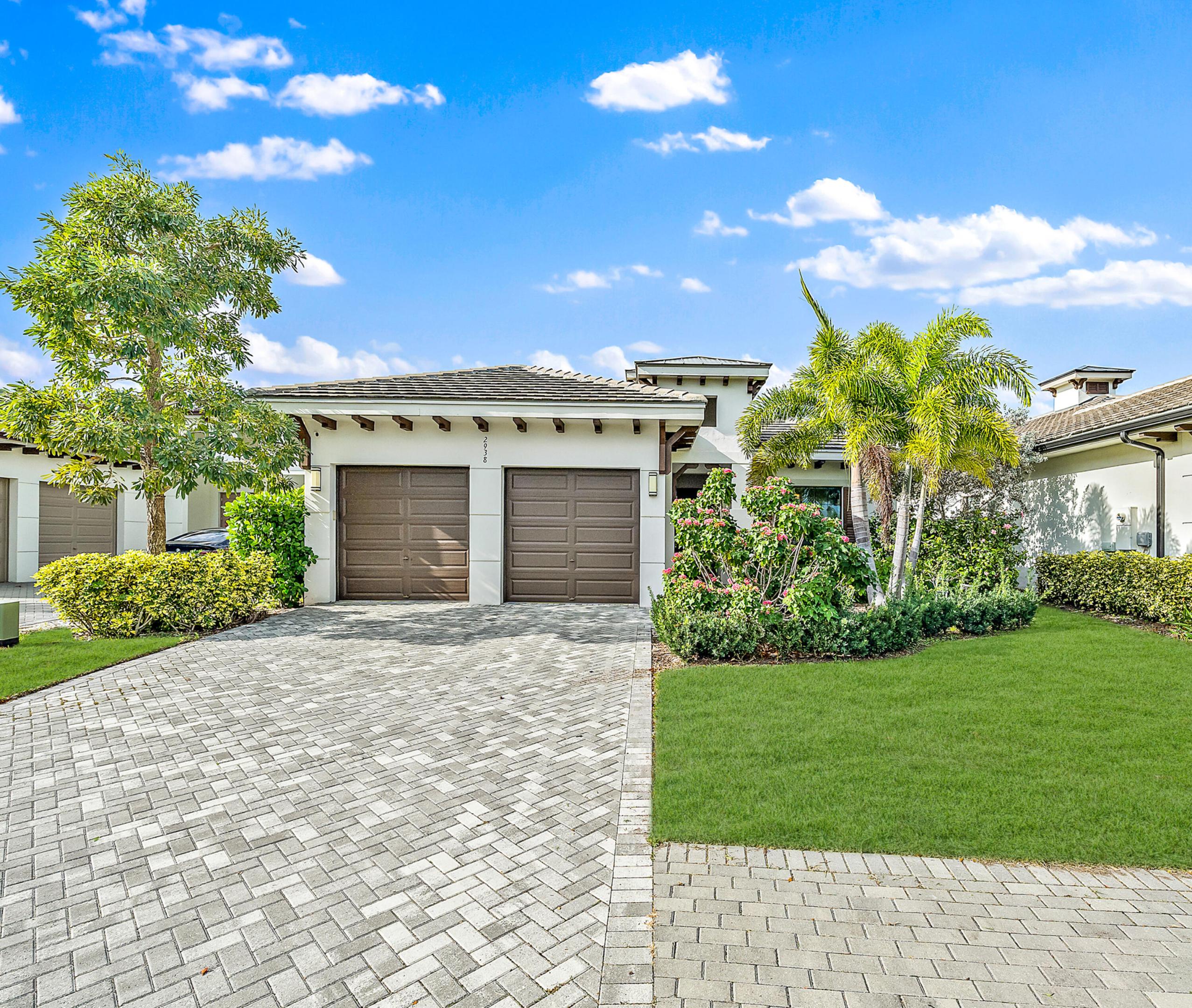2938 Gin Berry Way